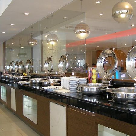 Iyarin @ Tuk Chang Hotel Μπανγκόκ Εξωτερικό φωτογραφία