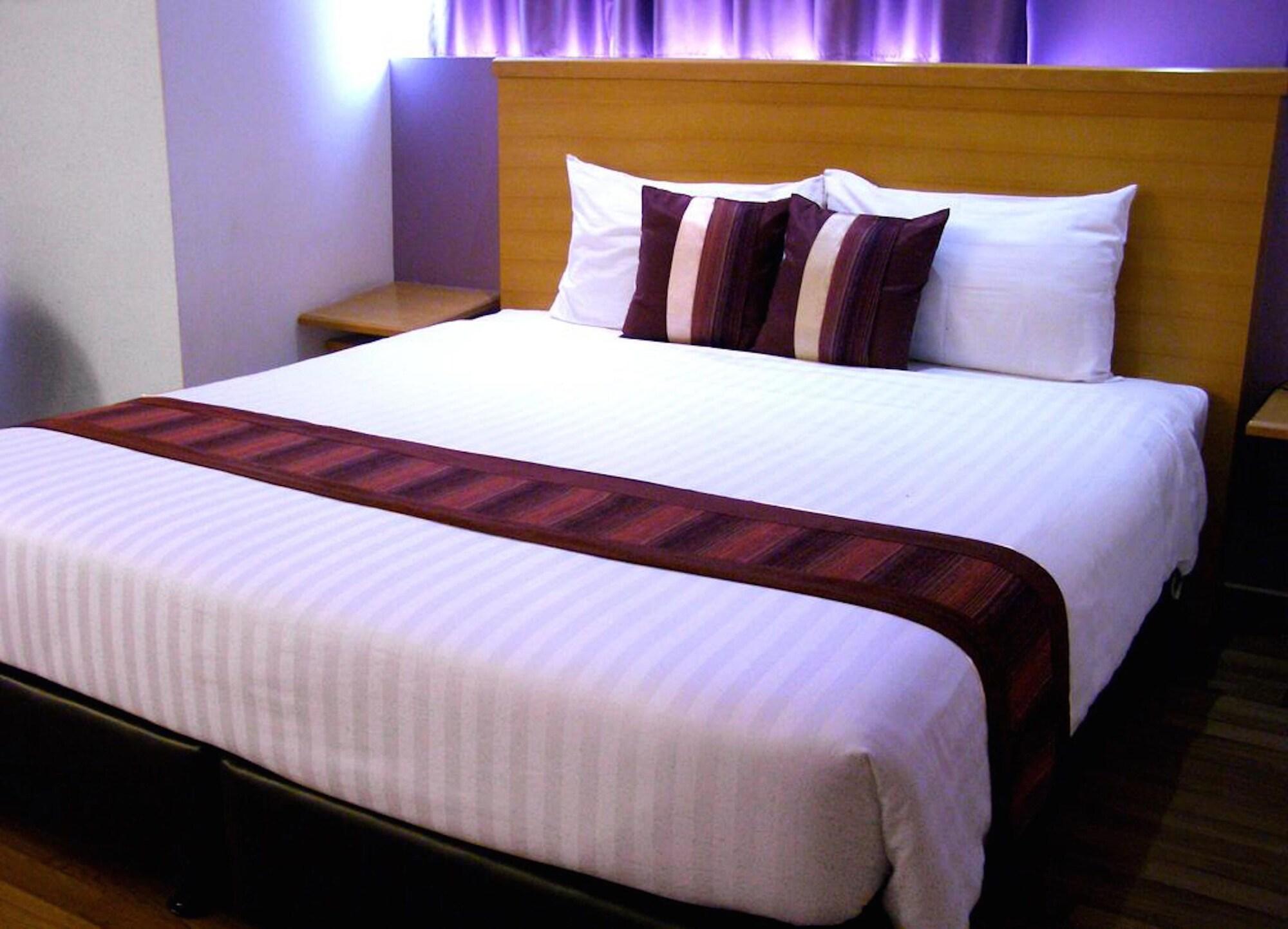 Iyarin @ Tuk Chang Hotel Μπανγκόκ Εξωτερικό φωτογραφία