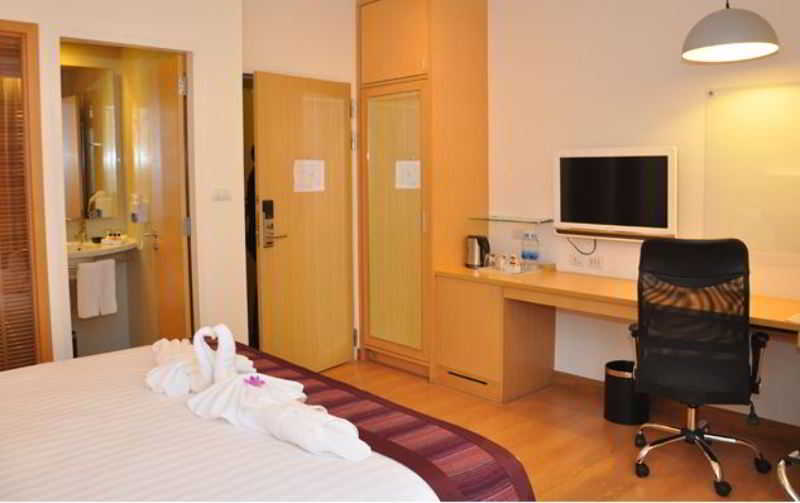 Iyarin @ Tuk Chang Hotel Μπανγκόκ Εξωτερικό φωτογραφία